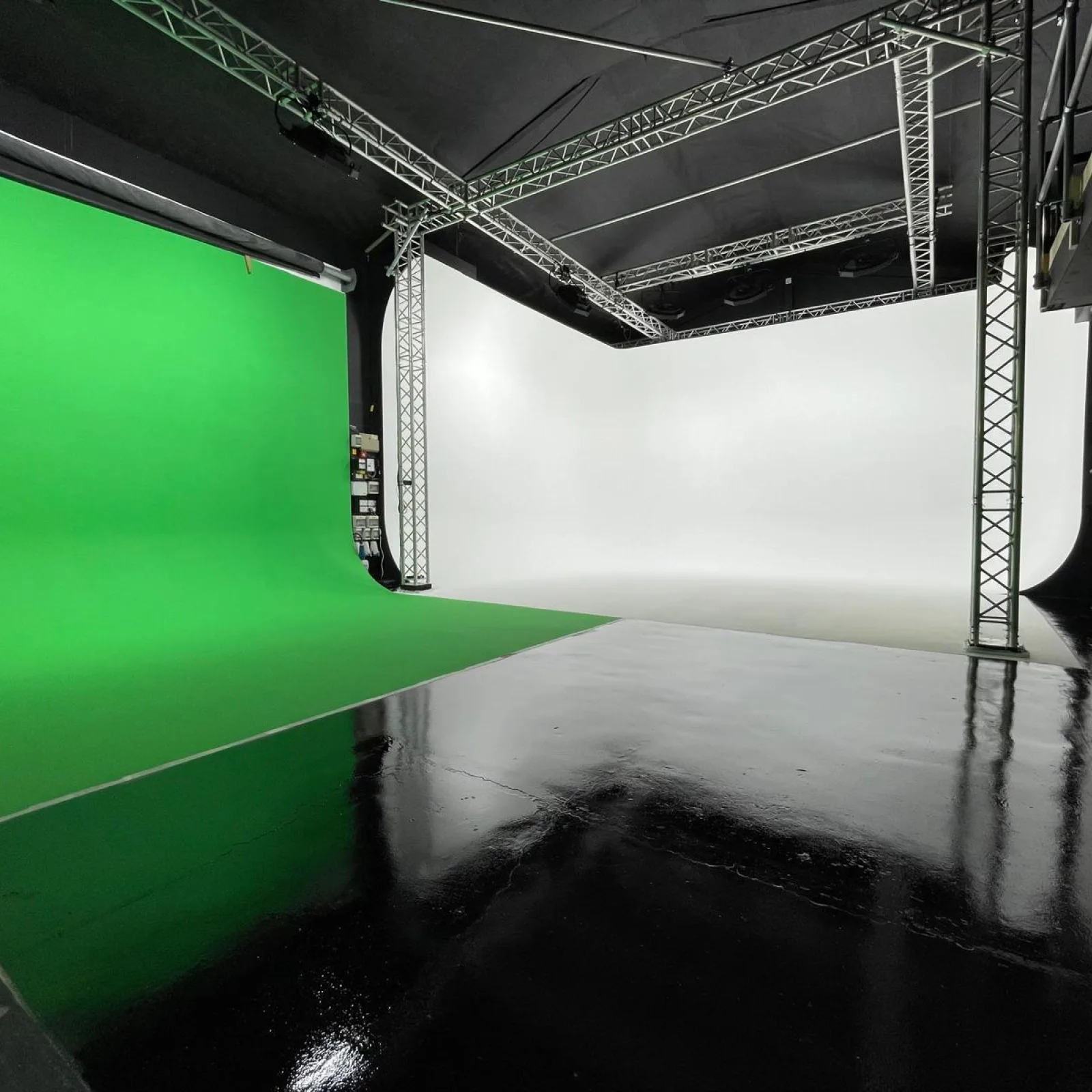 The Studio Barn